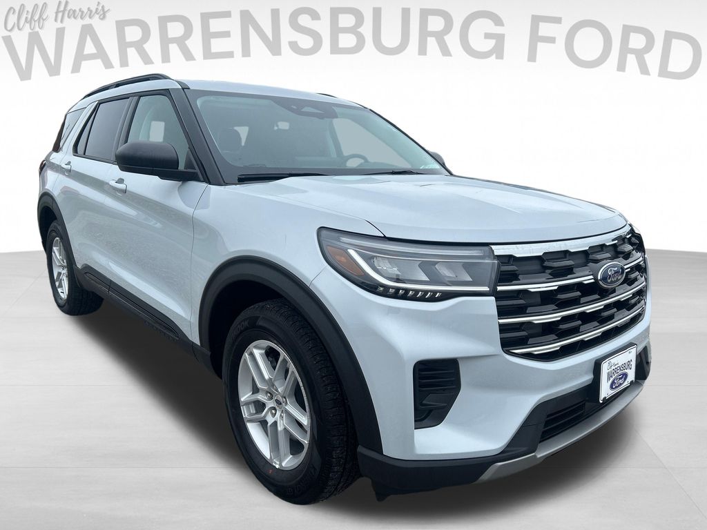 Space White Metallic 2026 Ford Explorer SUV / Crossover All-Wheel Drive Automatic