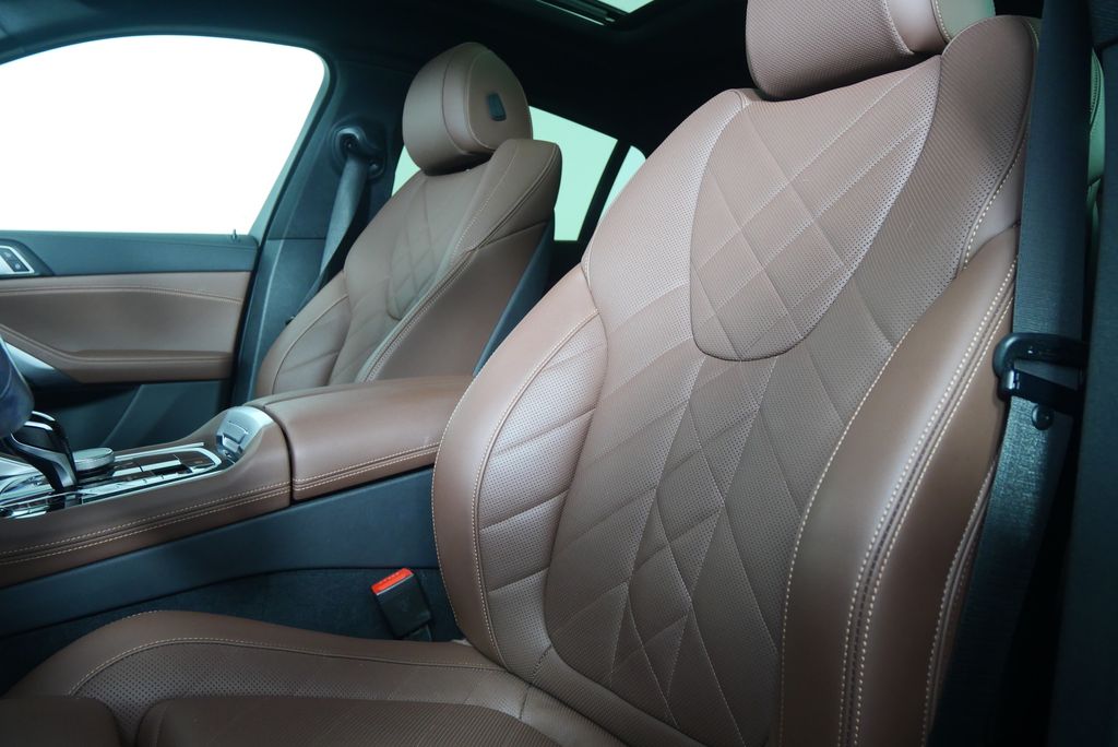 Thumbnail: 2023 BMW X6 - 11
