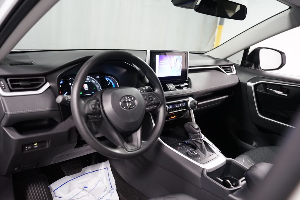 Thumbnail: 2025 Toyota RAV4 - 11