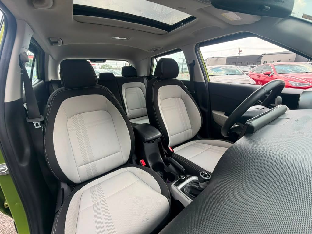 Used 2023 Hyundai Venue SUV