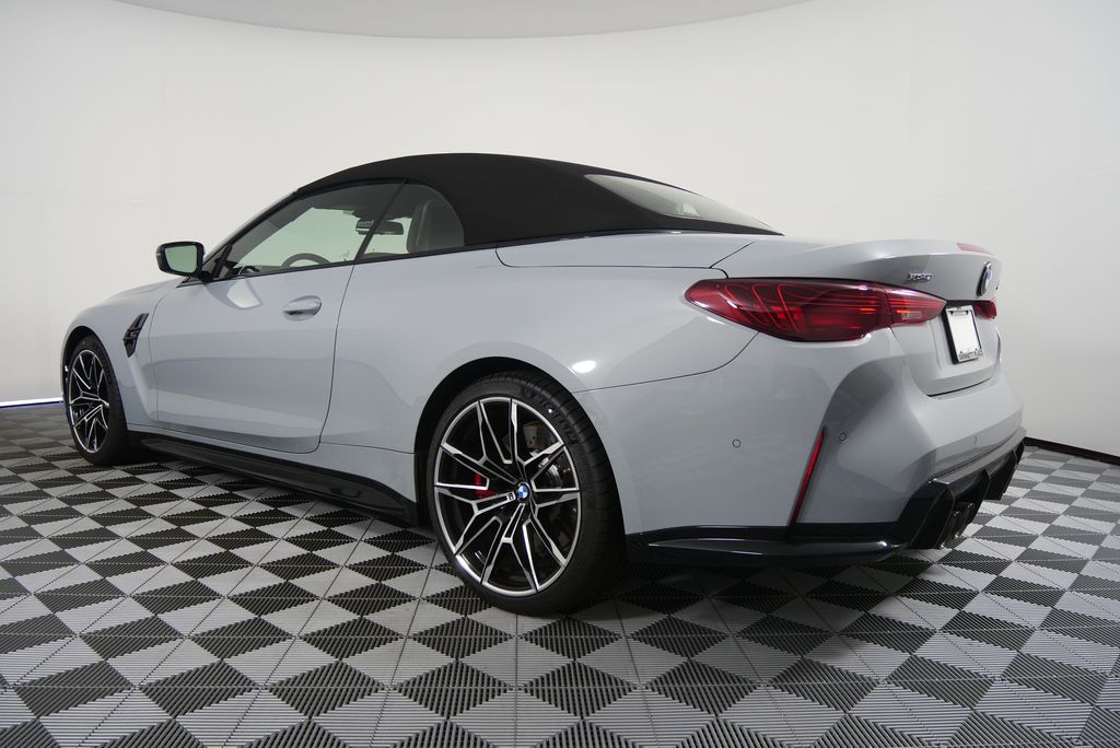 2026 BMW M4 Competition 7