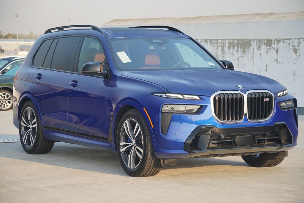 Thumbnail: 2025 BMW X7 - 3
