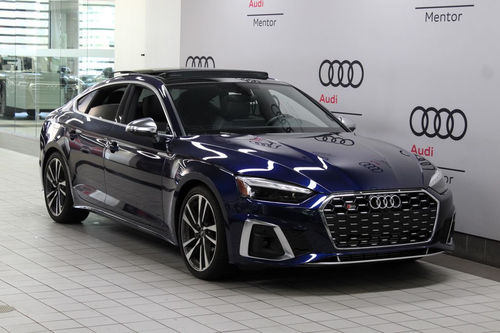 Thumbnail: 2022 Audi S5 - 8