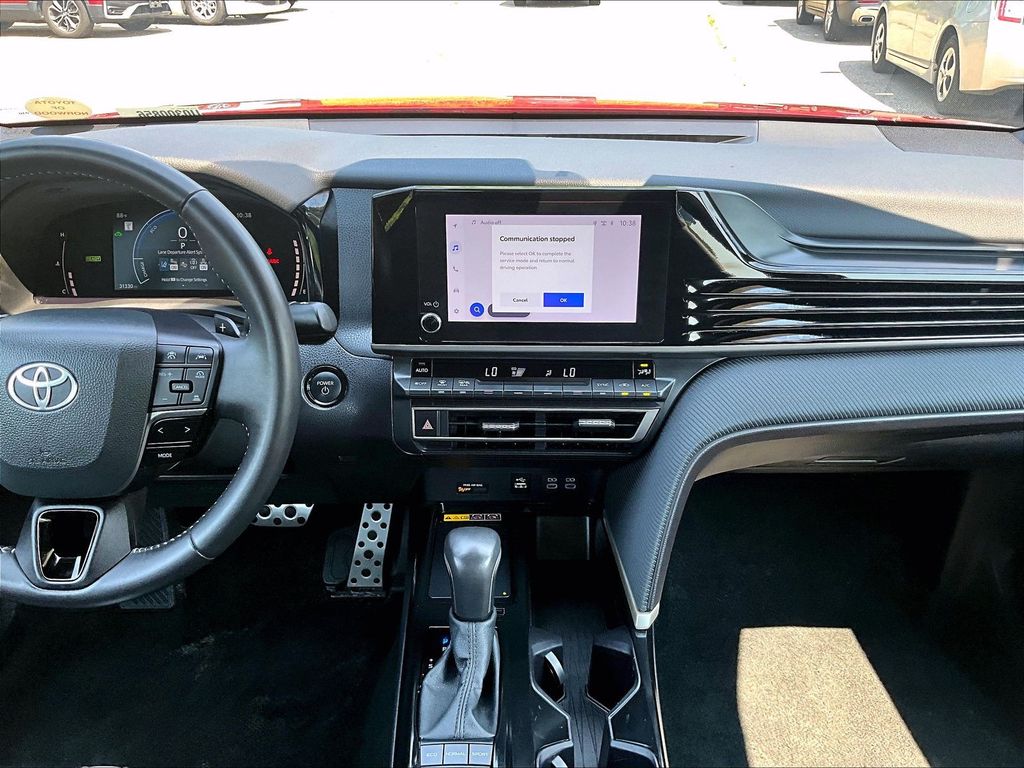 2025 Toyota Camry — photo 18