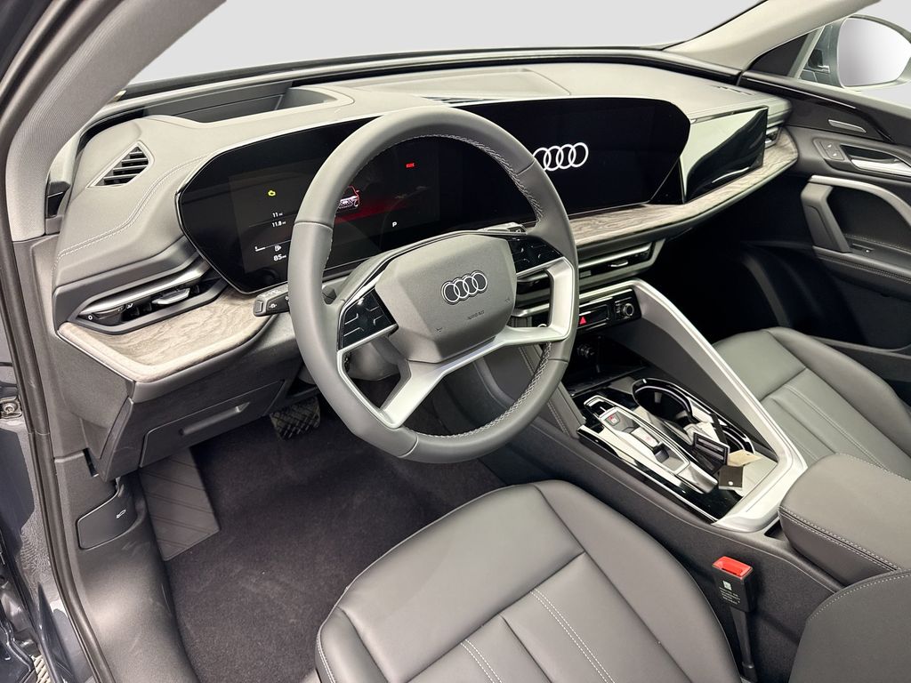 Thumbnail: 2025 Audi Q5 - 9