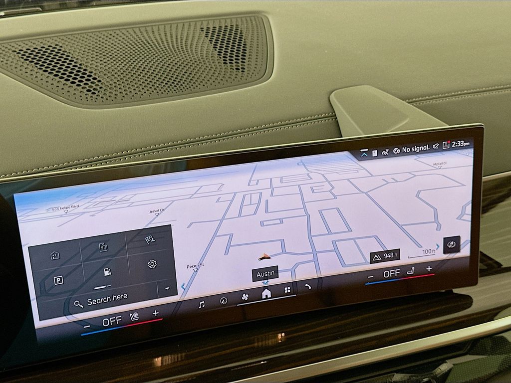 Thumbnail: 2026 BMW X7 - 12
