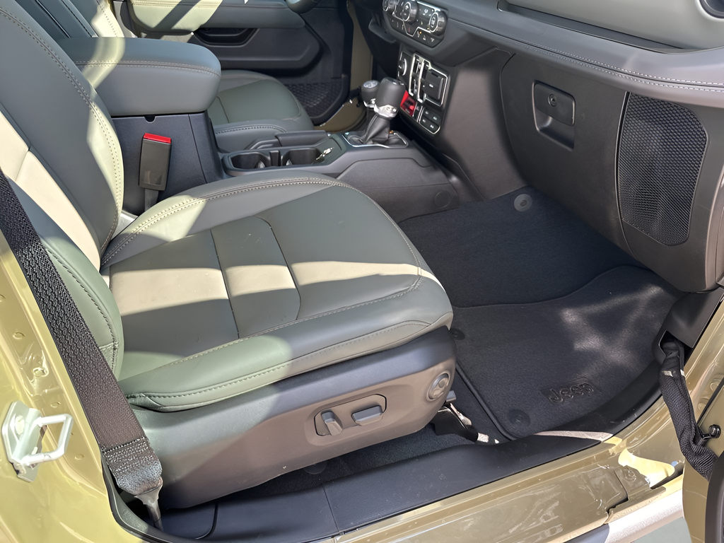 New Car 2025 Jeep Gladiator  Mojave For Sale Under $60,000 In Austin, Texas