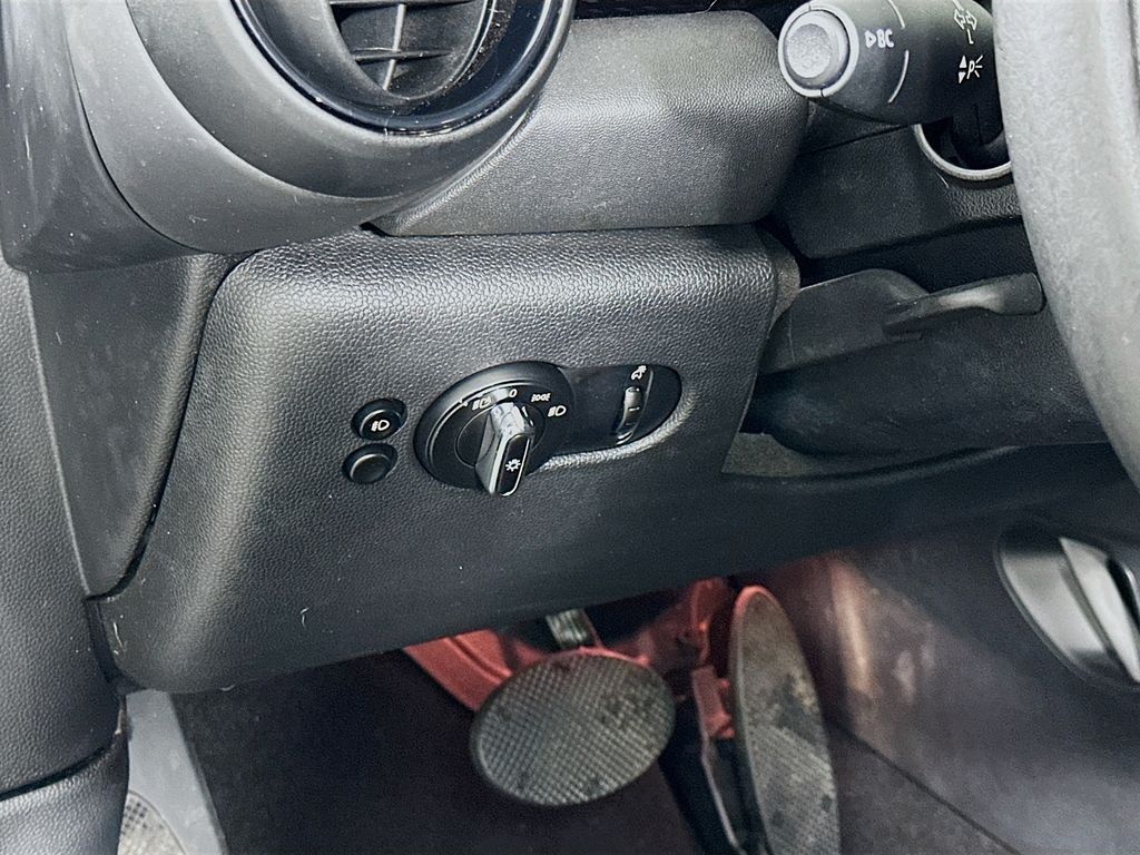 Thumbnail: 2017 MINI Cooper - 10