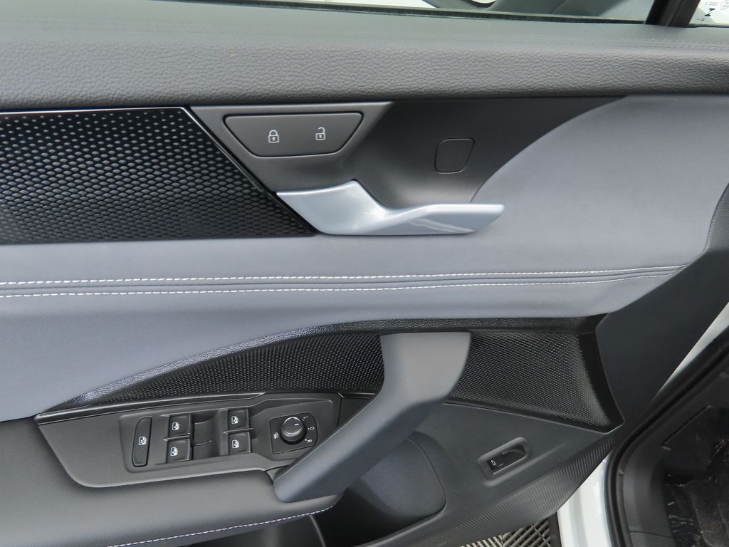 Thumbnail: 2026 Volkswagen Tiguan - 23