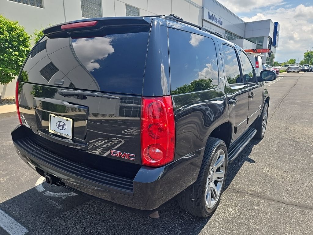 Thumbnail: 2012 GMC Yukon - 4