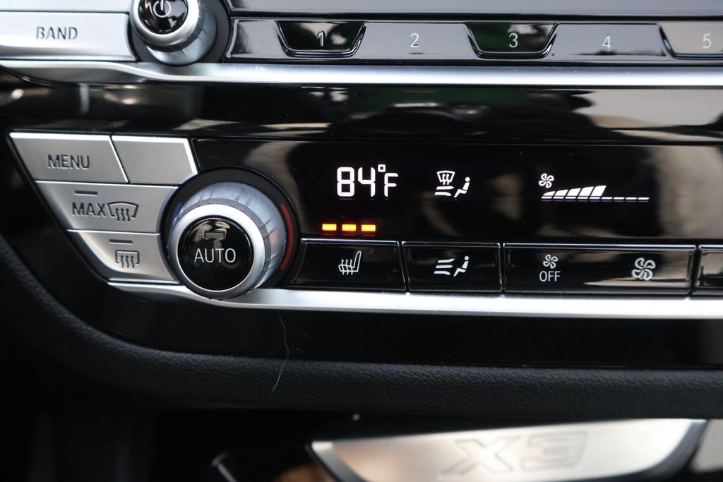 Thumbnail: 2021 BMW X3 - 18