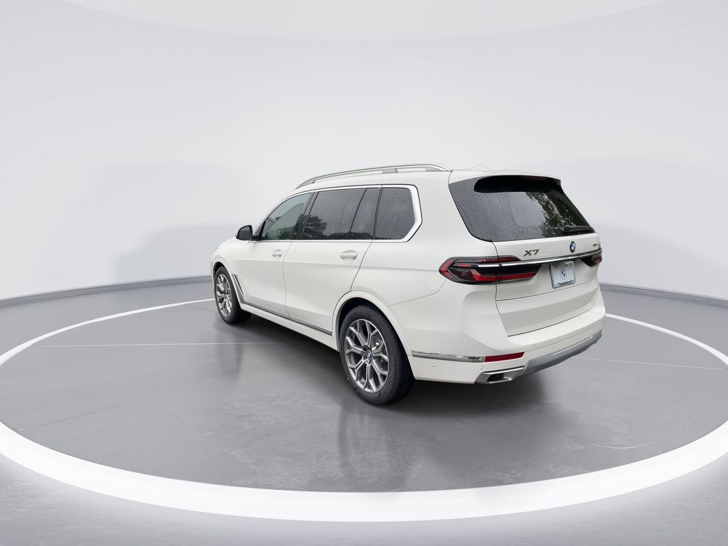 Thumbnail: 2026 BMW X7 - 6
