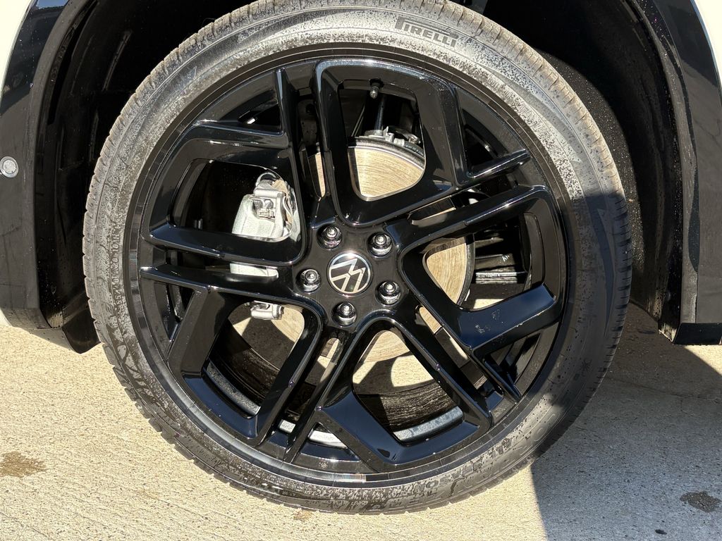 New 2026 Sandstone Volkswagen 2.0T SE R-Line Black image 9