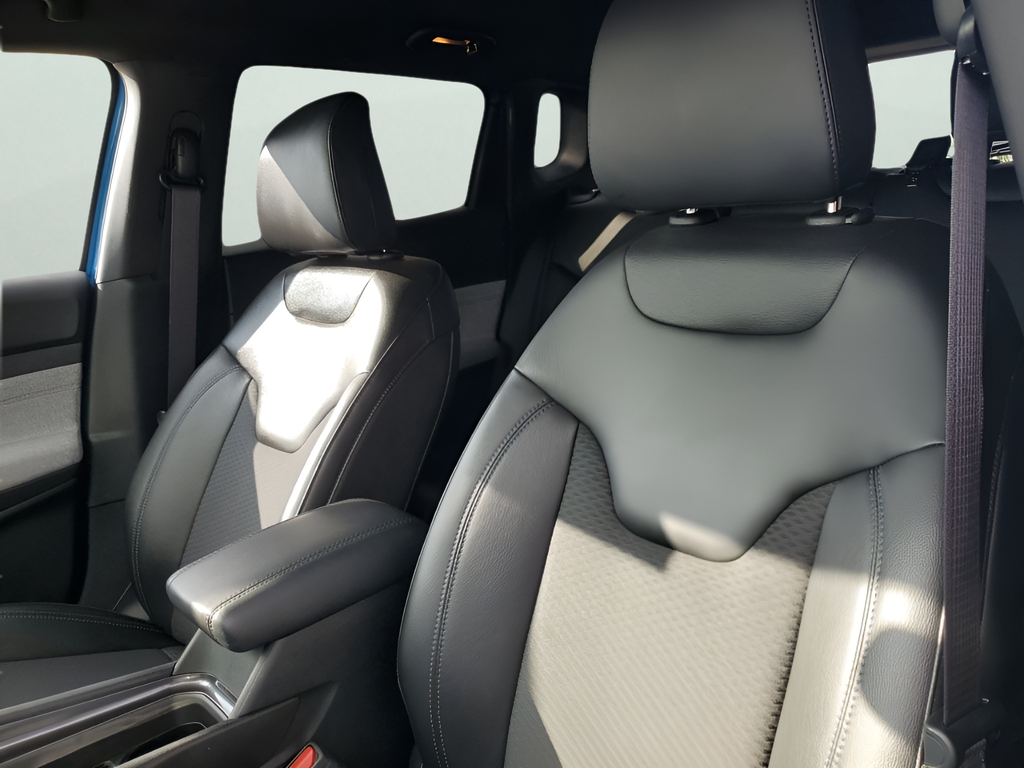 Used Car 2025 Jeep Compass  Latitude For Sale Under $25,000 In Austin, Texas