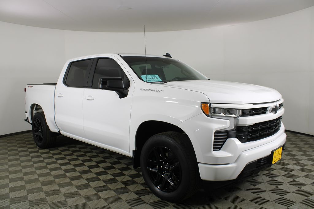 Summit White 2024 Chevrolet Silverado 1500 RST Crew Cab 4WD Pickup Truck Four-Wheel Drive 8-Speed Automatic