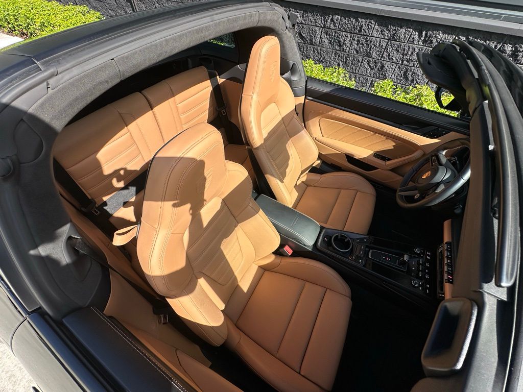Thumbnail: 2024 Porsche 911 - 15