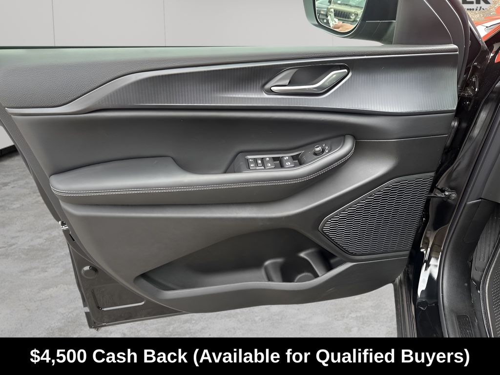 New Car 2025 Jeep Grand Cherokee L  For Sale Under $40,000 In Austin, Texas