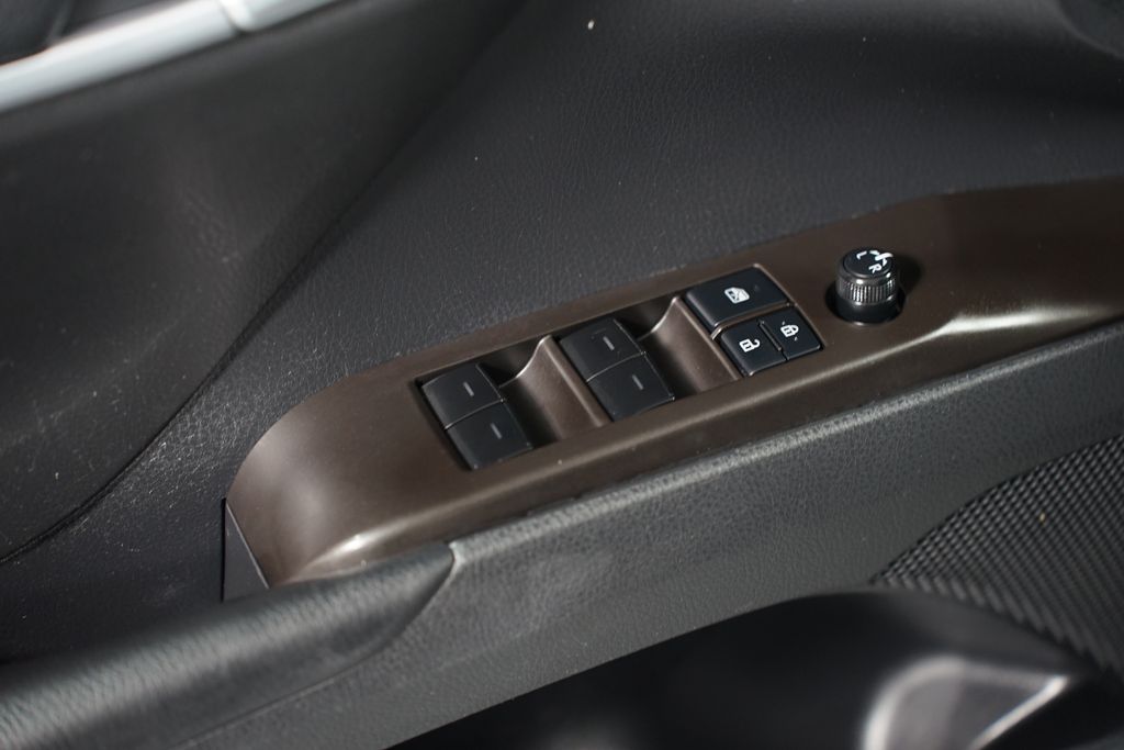 2021 Toyota Camry LE 27