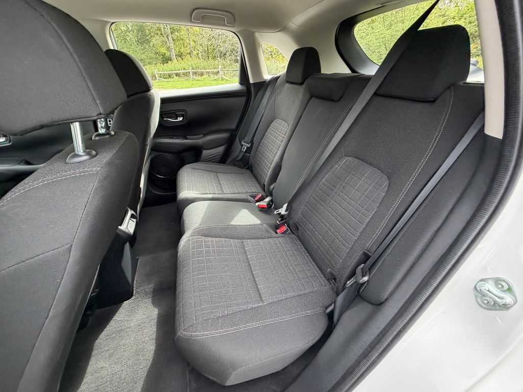 Used 2025 Honda HR-V SUV
