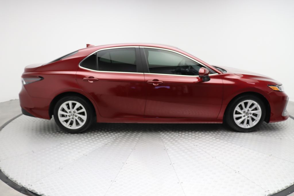 2021 Toyota Camry LE 7