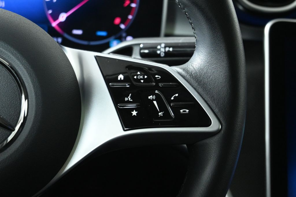 Thumbnail: 2025 Mercedes-Benz C-Class - 17