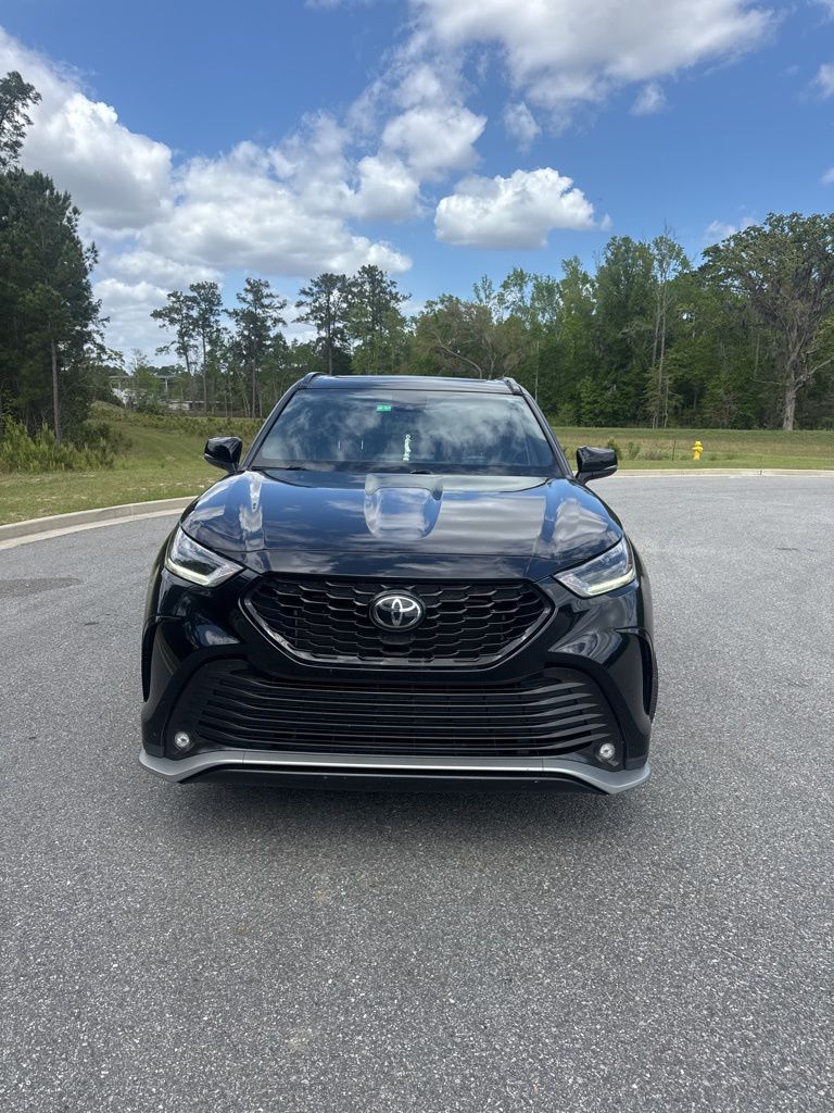 Midnight Black Metallic 2022 Toyota Highlander XSE AWD SUV / Crossover All-Wheel Drive 8-Speed Automatic