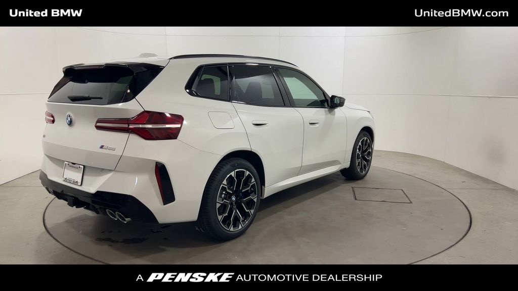 2025 BMW X3 M 8