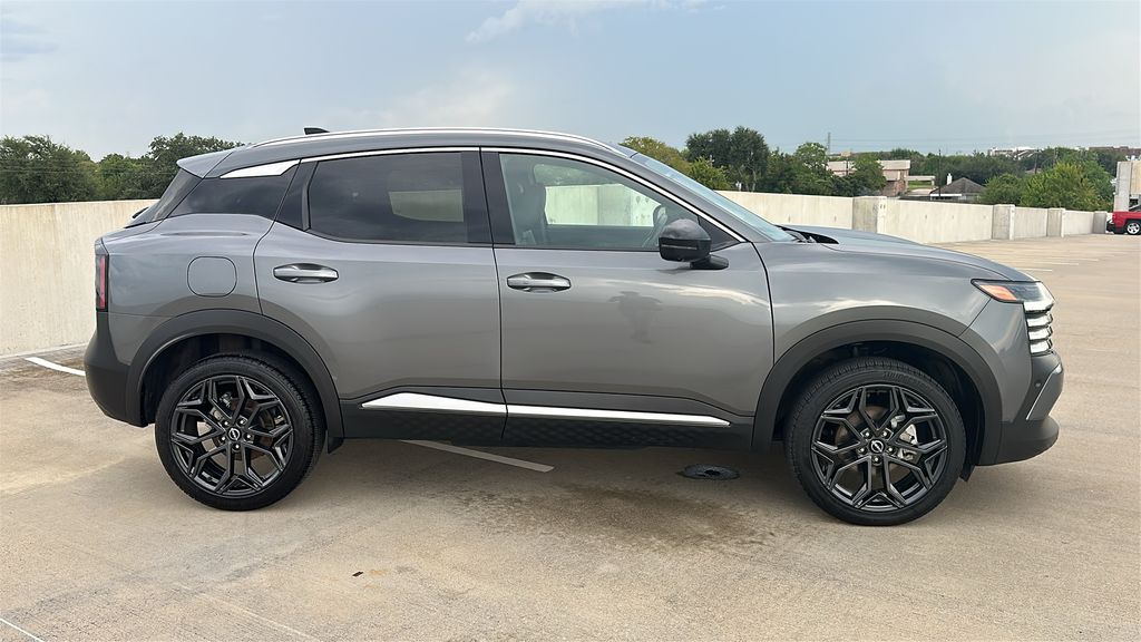 2026 Nissan Kicks SR Gray at Bravo Nissan