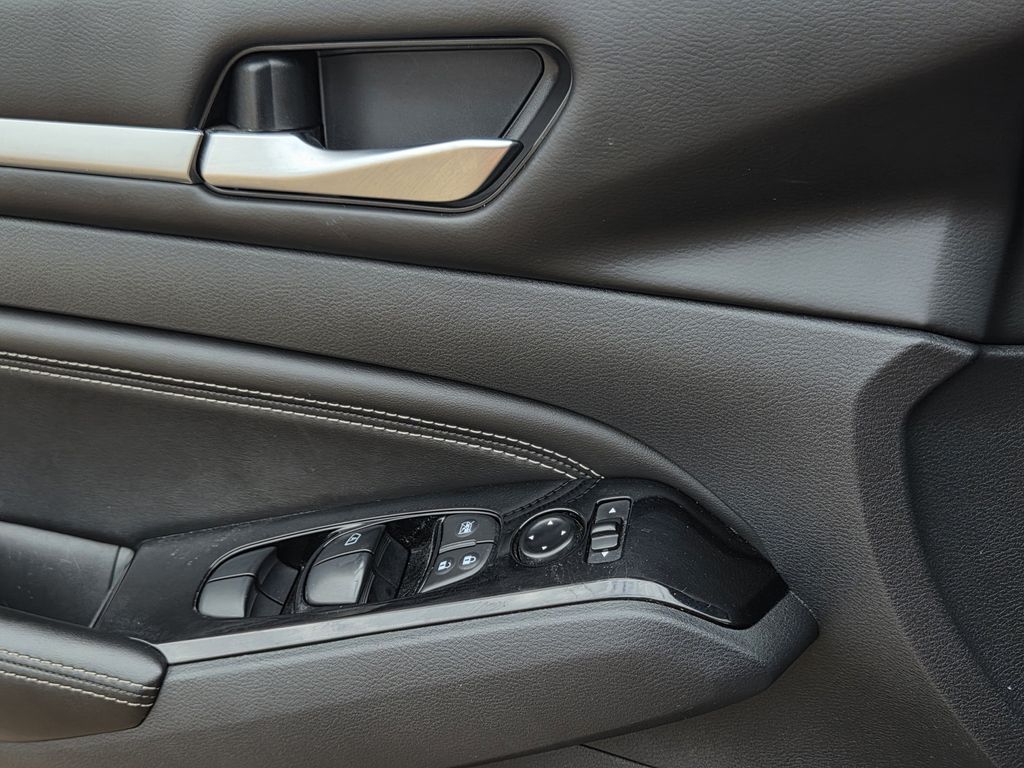 Used 2023 Nissan Altima Sedan
