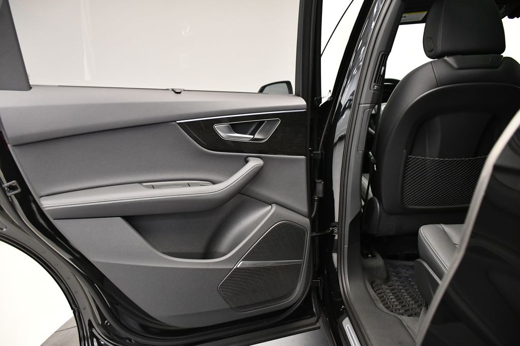 2025 Audi Q7 Premium Plus - Photo 39