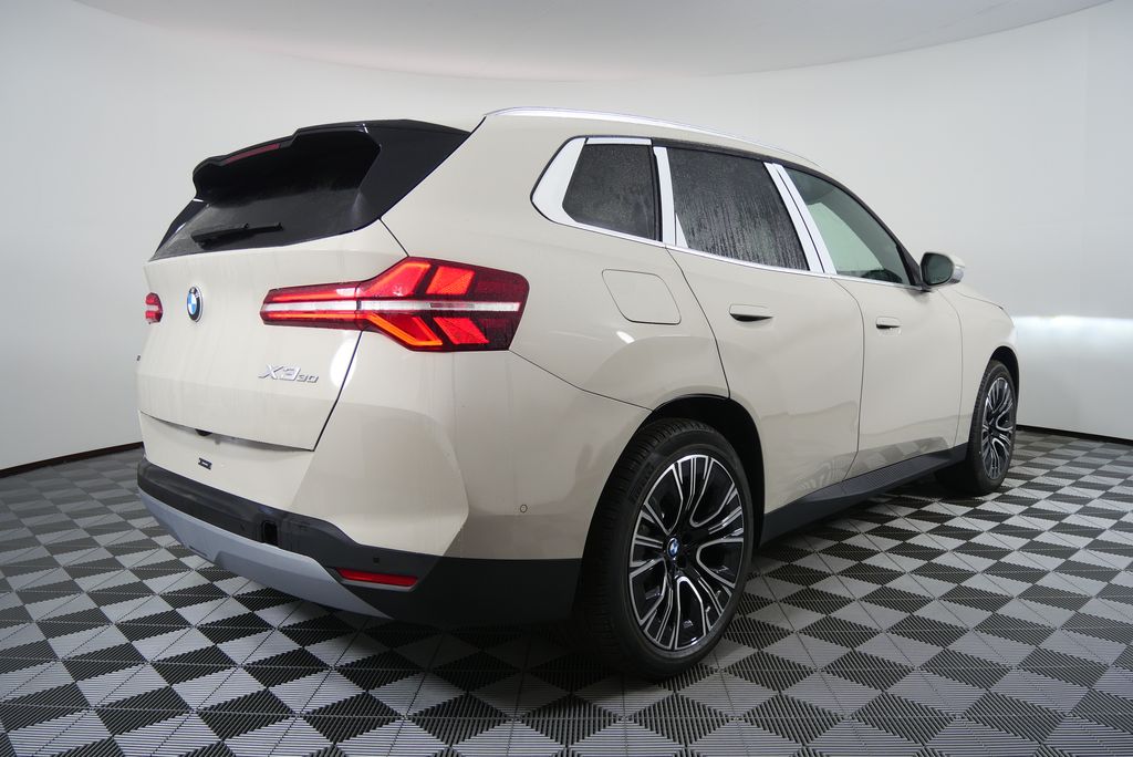 Thumbnail: 2026 BMW X3 - 3