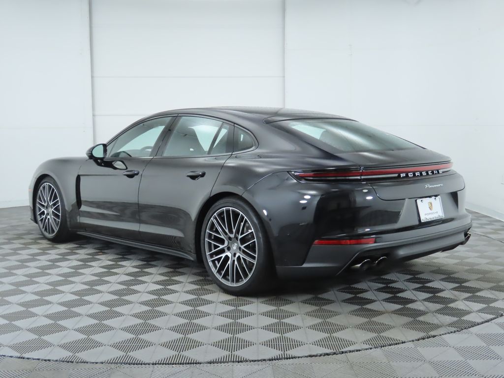 2024 Porsche Panamera  7