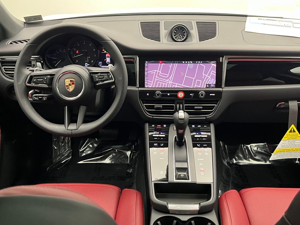 Thumbnail: 2026 Porsche Macan - 26