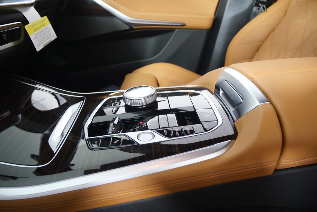 Thumbnail: 2026 BMW X5 - 22