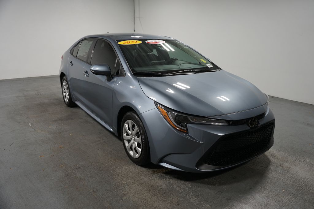 2022 Toyota Corolla LE 3