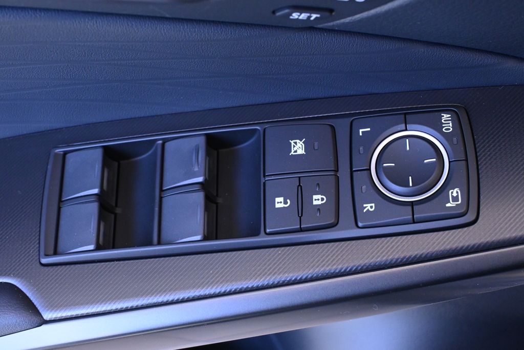 Thumbnail: 2025 Lexus IS - 27