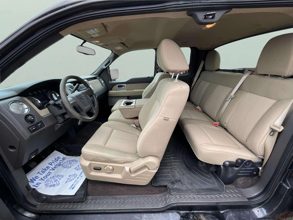 Used 2010 Black Ford XLT image 19