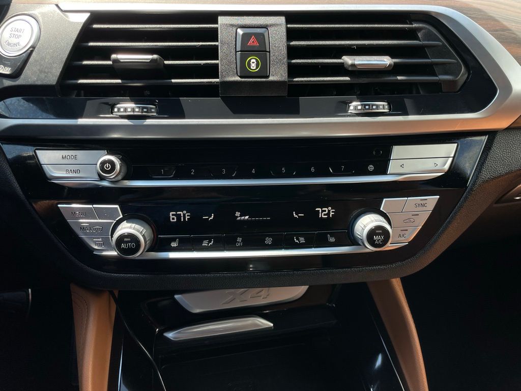 Thumbnail: 2021 BMW X4 - 19