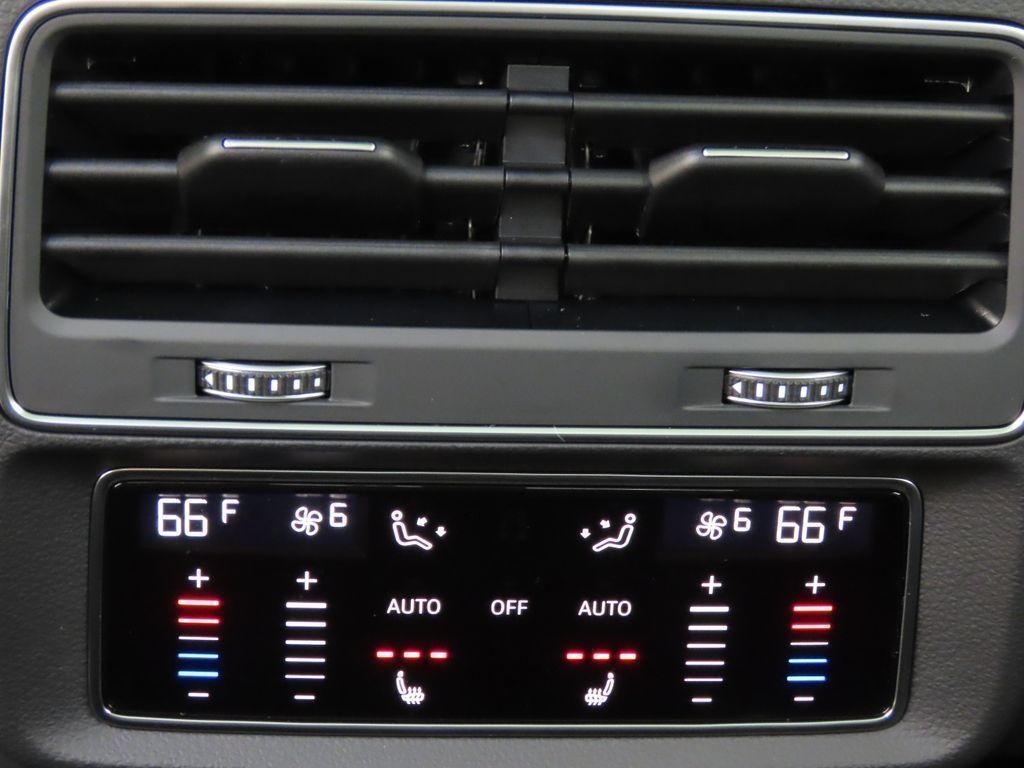 Thumbnail: 2026 Audi Q7 - 25