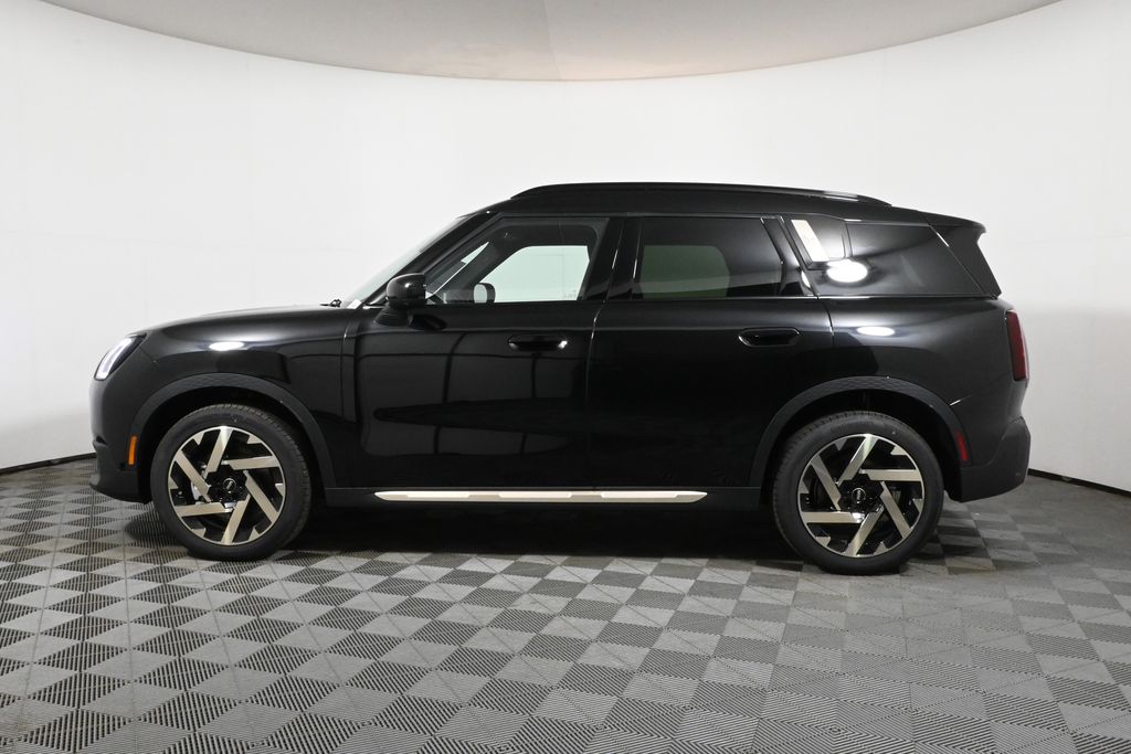 2025 MINI Cooper Countryman Base 2