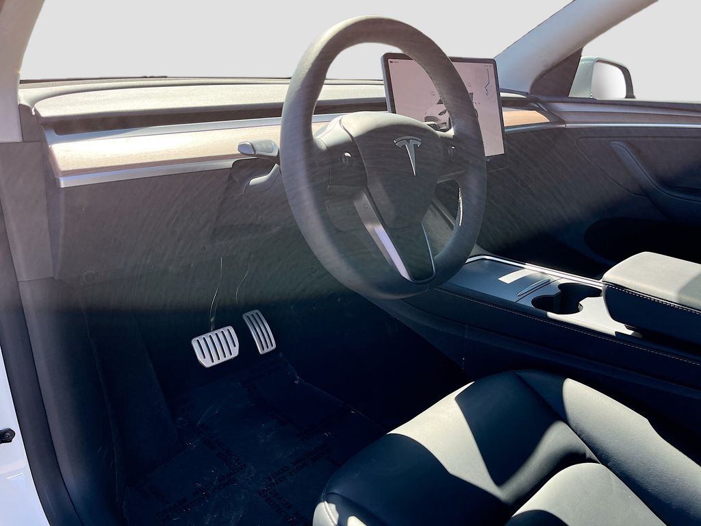Used 2024 White Tesla Performance image 9