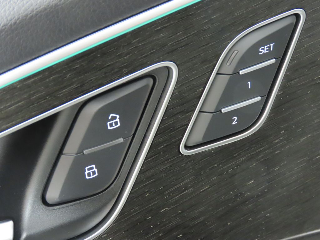 Thumbnail: 2023 Audi Q7 - 29