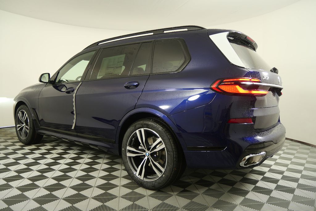 2026 BMW X7 xDrive40i 5