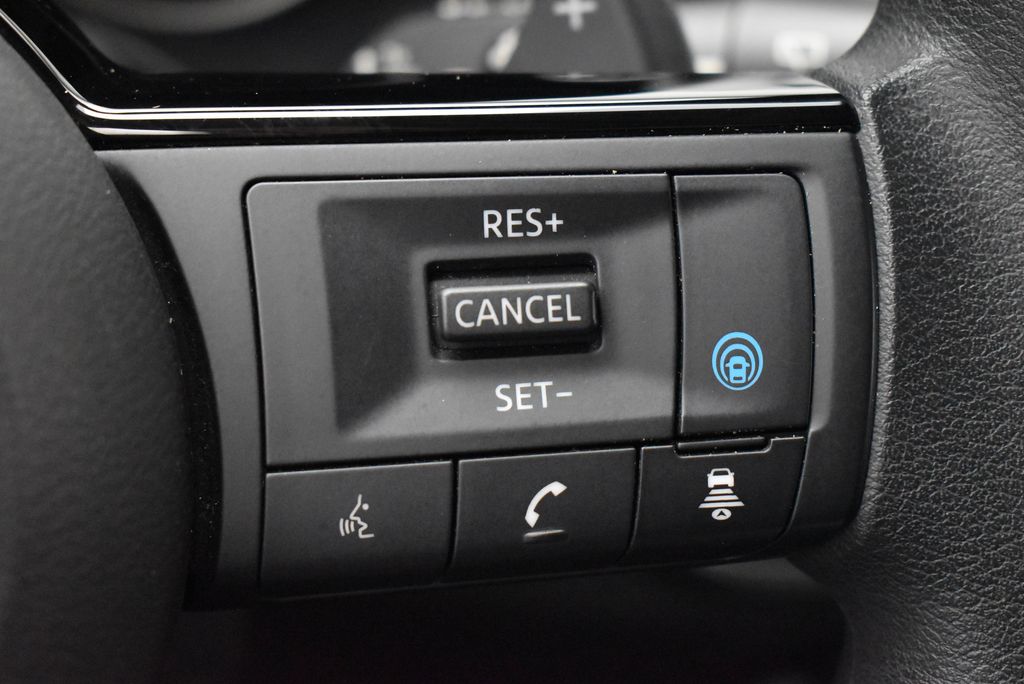 Thumbnail: 2021 Nissan Rogue - 18