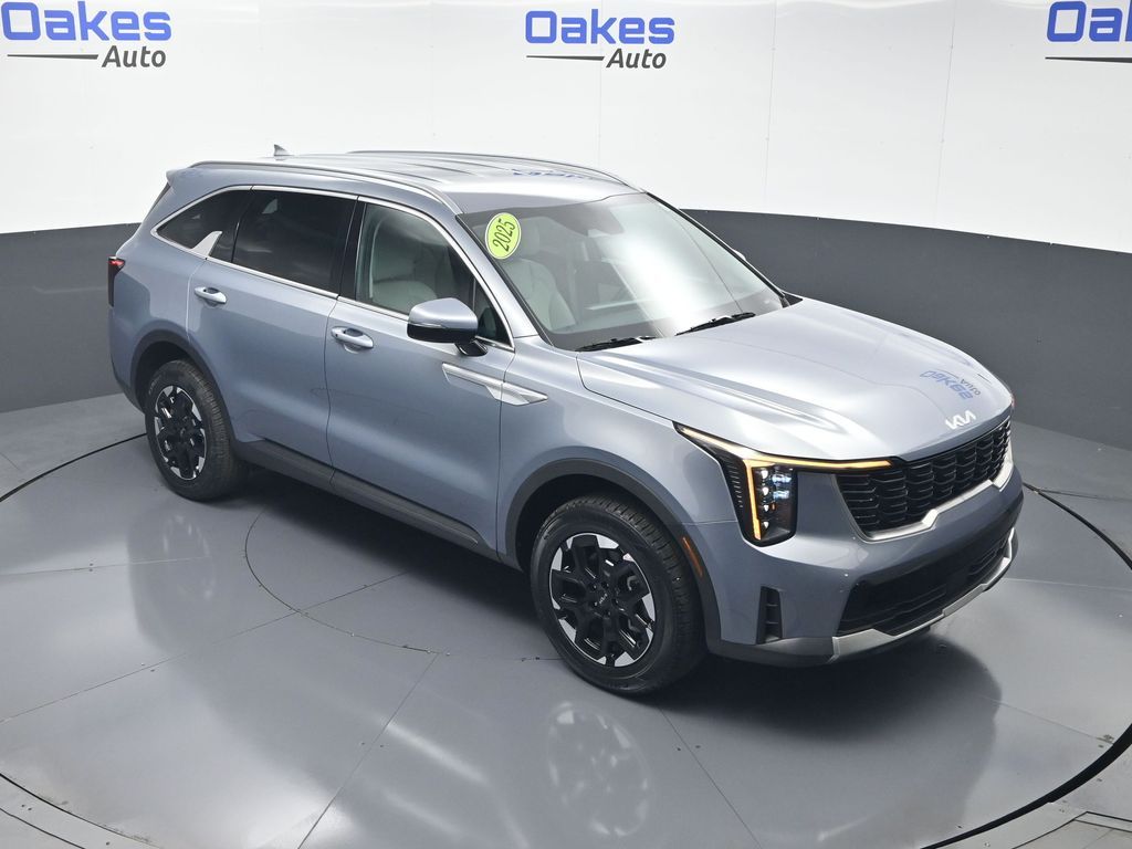 2025 Everlasting Silver Kia Sorento S AWD SUV
