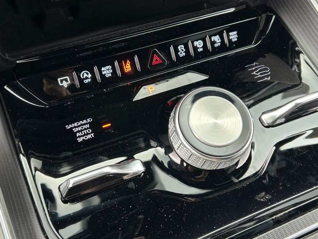 New 2026 Bright White Clearcoat Jeep Summit Obsidian image 25