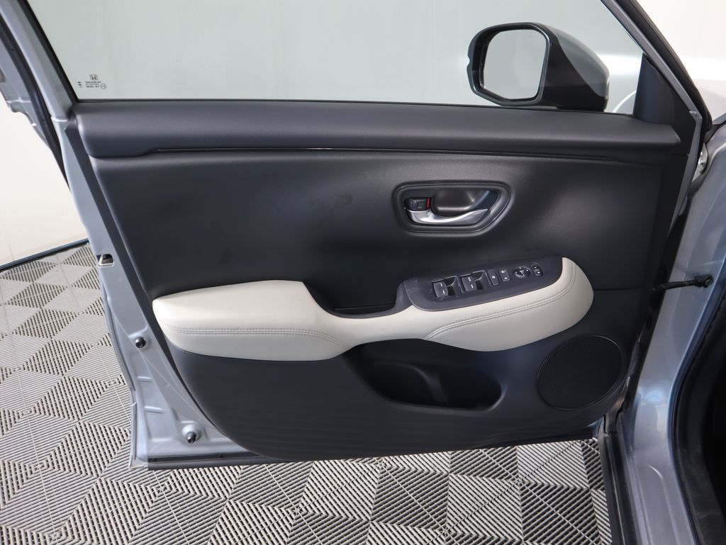 Thumbnail: 2025 Honda HR-V - 24