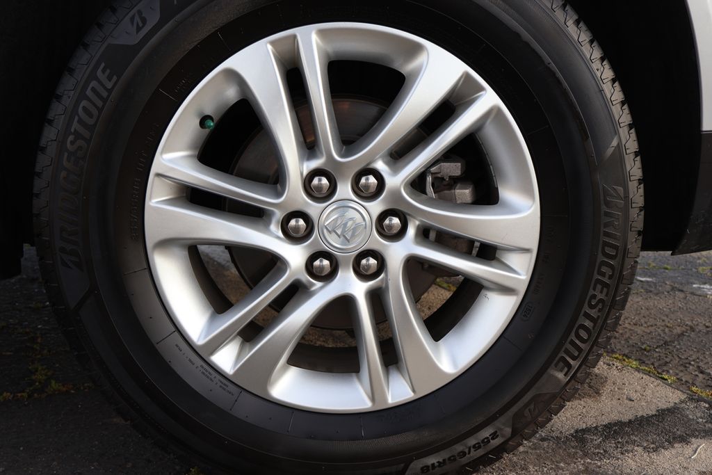 2019 Buick Enclave Essence 32