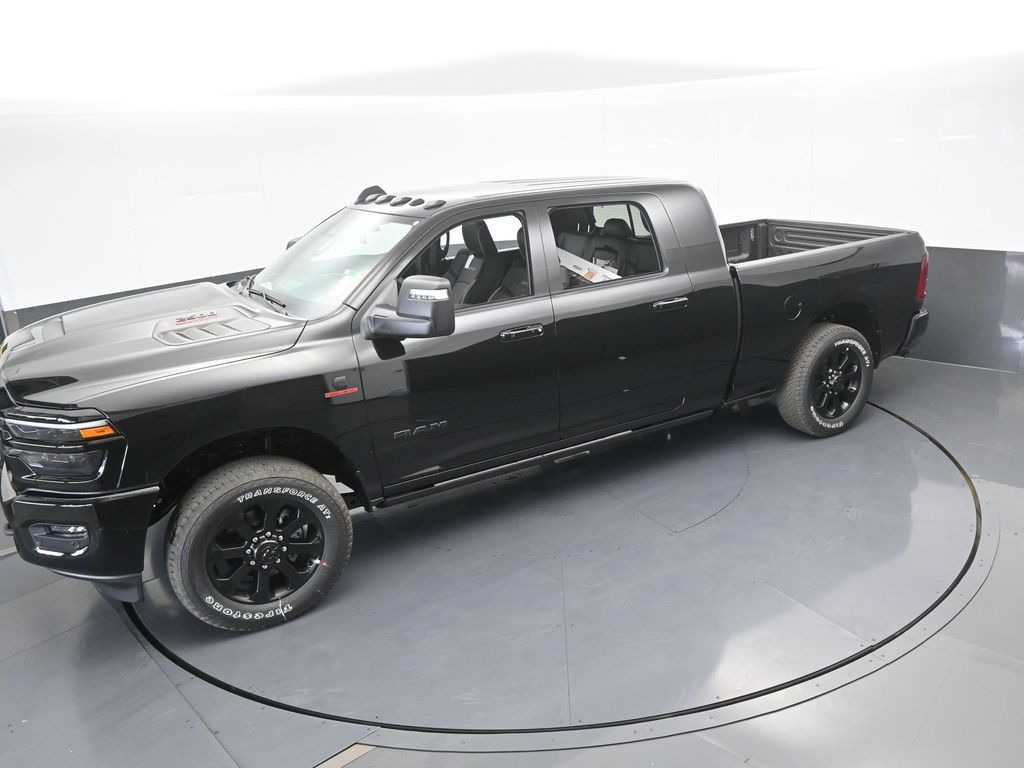 New 2026 Diamond Black Crystal Pearlcoat Ram Laramie image 47