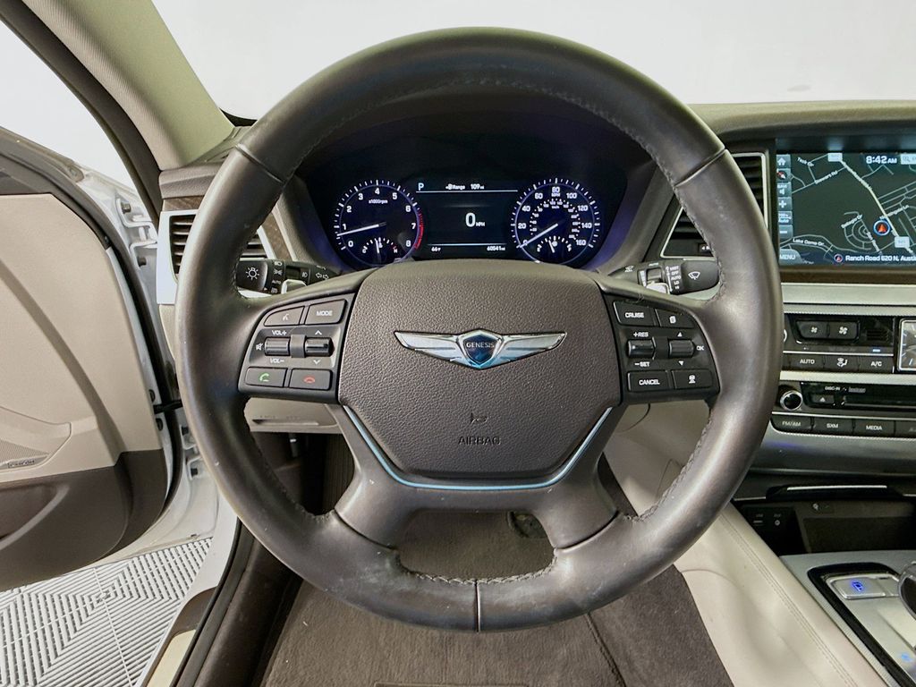 Thumbnail: 2018 Genesis G80 - 11